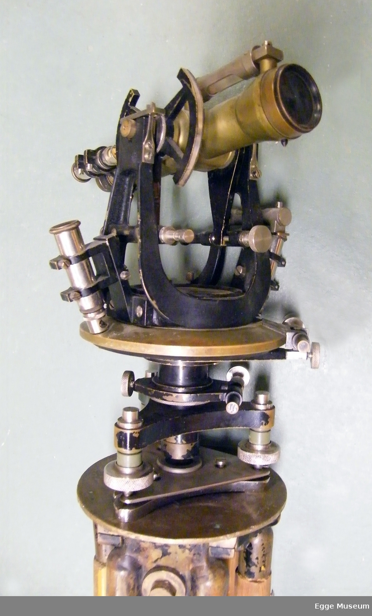 Teodolitt - Egge Museum / DigitaltMuseum