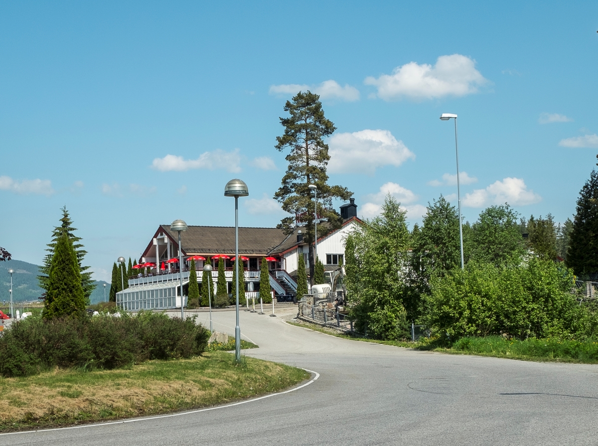 Shell bensinstasjon og Nebbenes Veikro Nord Østre ...